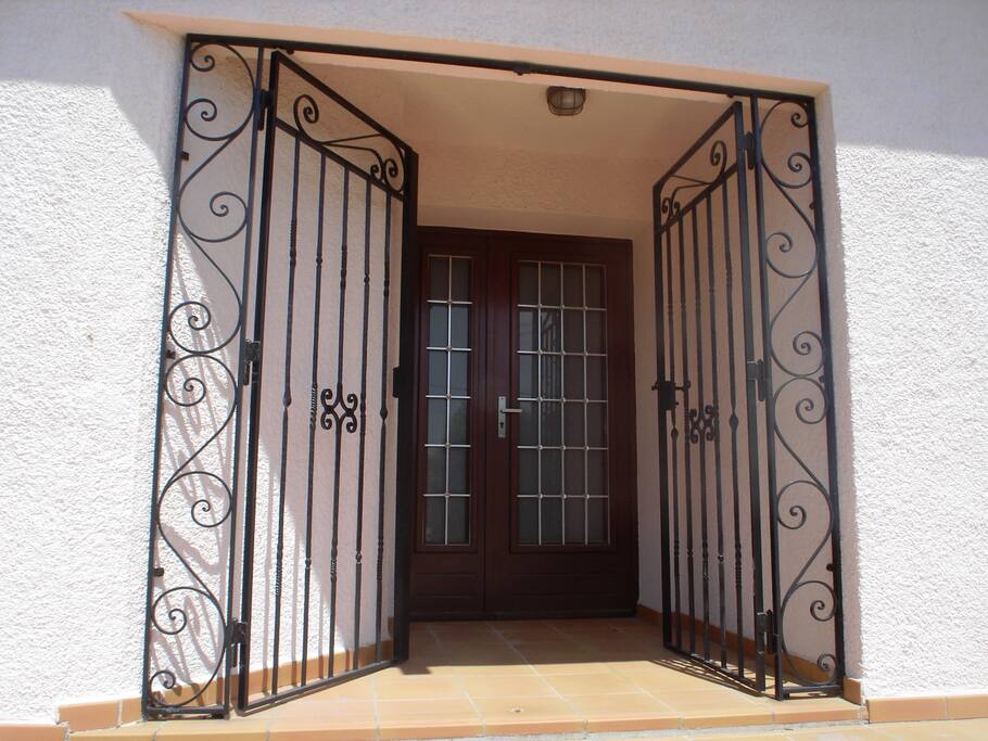 Porte en fer forgé