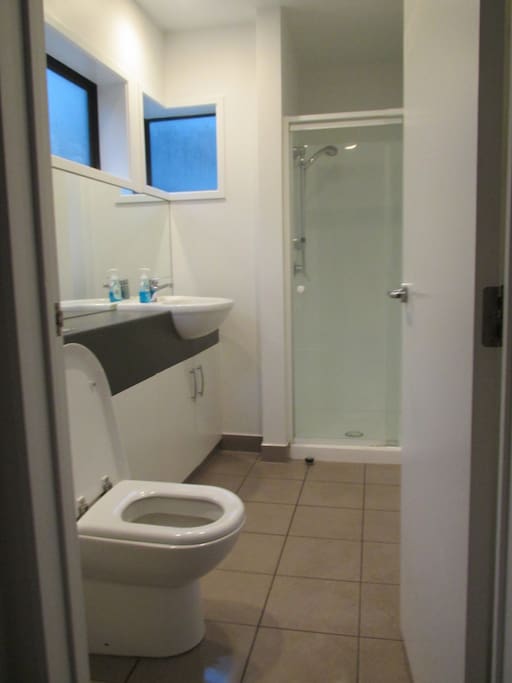 Spacious private Ensuite bathroom