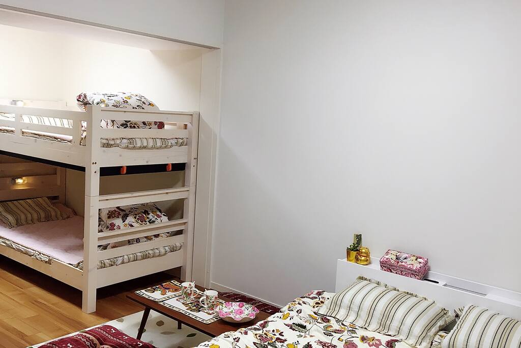 single bunk bed and 160cm bed