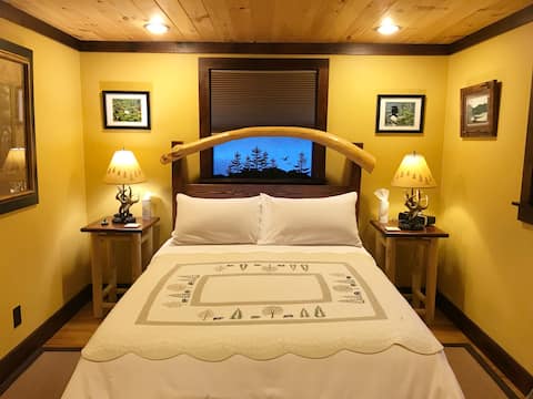 Evergreen Suite-Village of Clinton