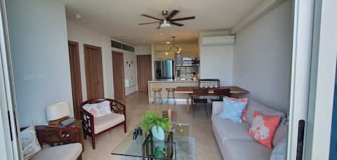 Spectacular Beach-PH Royal Palm-Gorgona