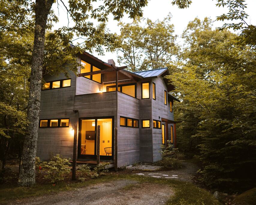 Exquisitely Modern Maine Cottage Diagonair Cottages for Rent in
