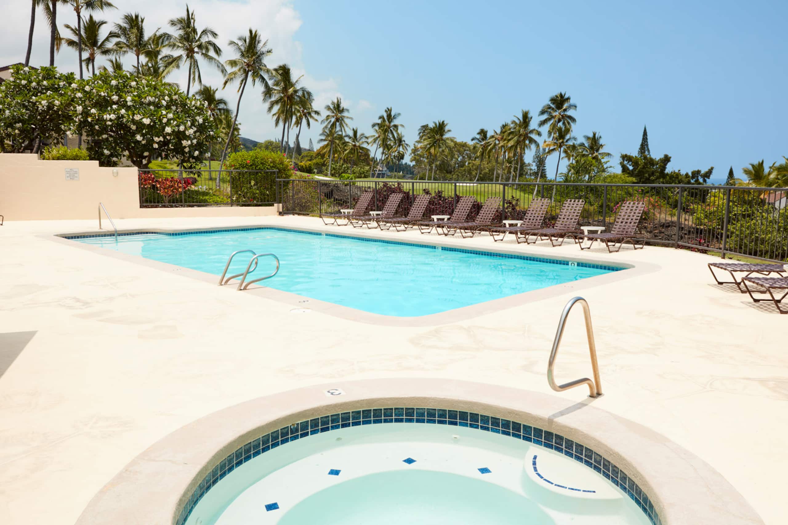 Condo in Kailua-Kona · ★4.96 · 3 bedrooms · 4 beds · 3 baths - Image 36