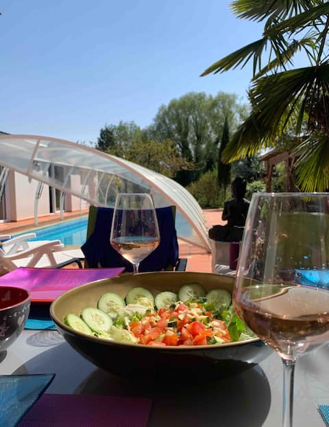 Villa Lilly: 10 bedrooms – private pool – garden