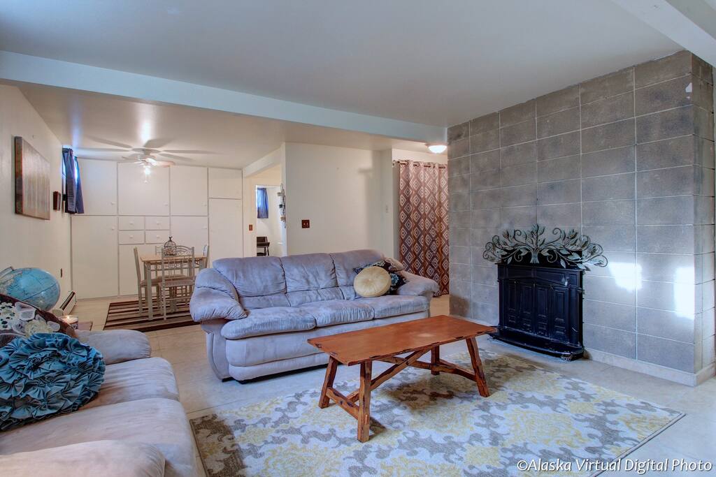Living to dining room