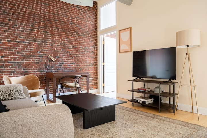 Beautiful 4br 2br | Downtown Xing | High Ceilings - Boston, MA