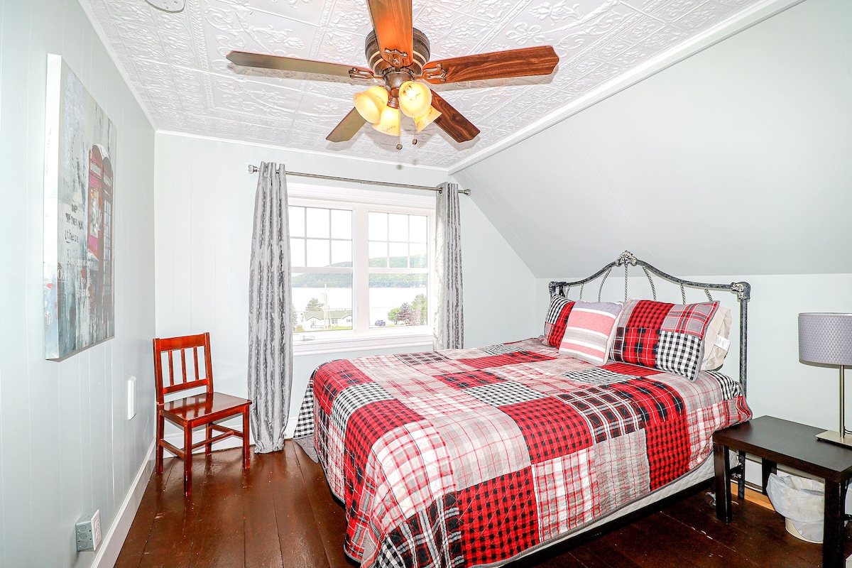 Chumba cha pili cha kulala (Kitanda cha Malkia)