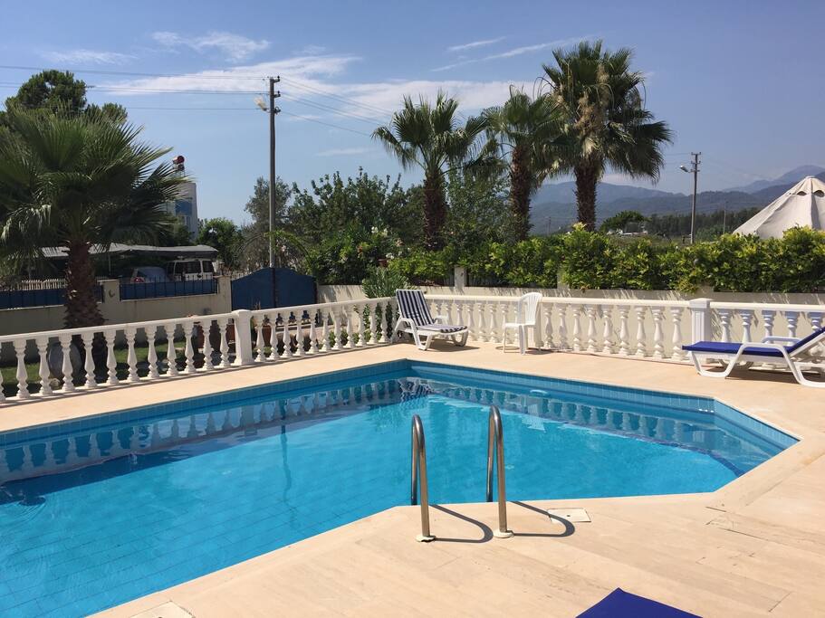 VILLA MUTLU
Özel havuz ve bahce
private Pool and Garden