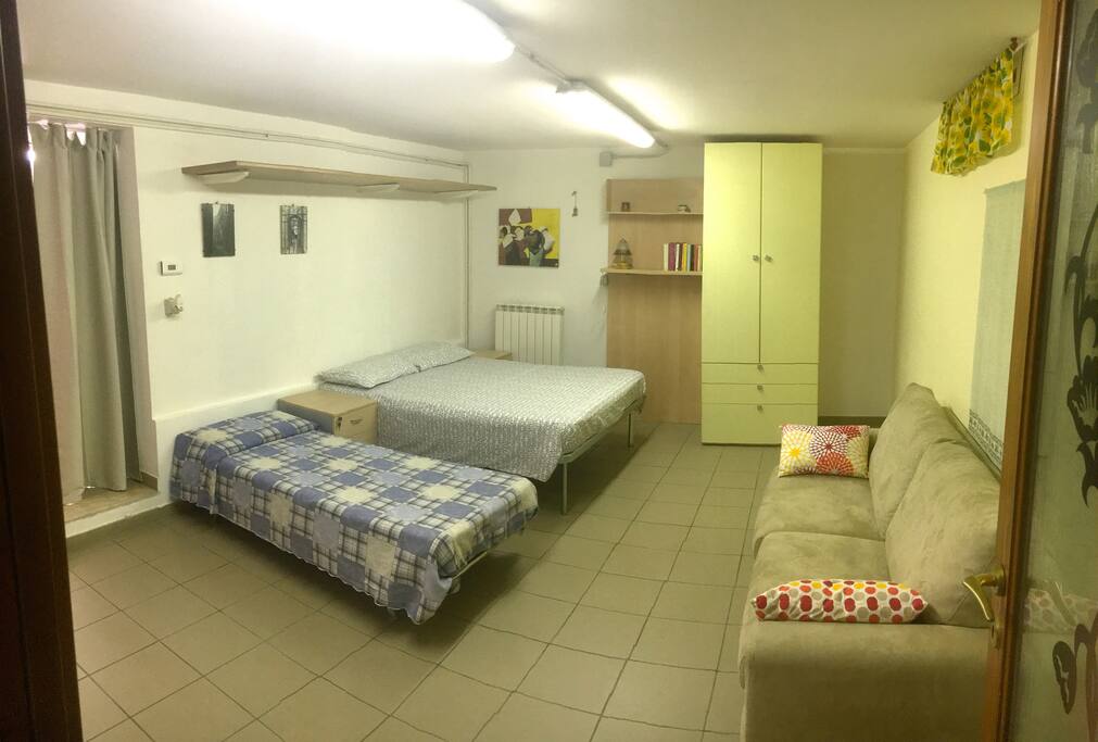 Camera da letto con disposizione dei 3 letti