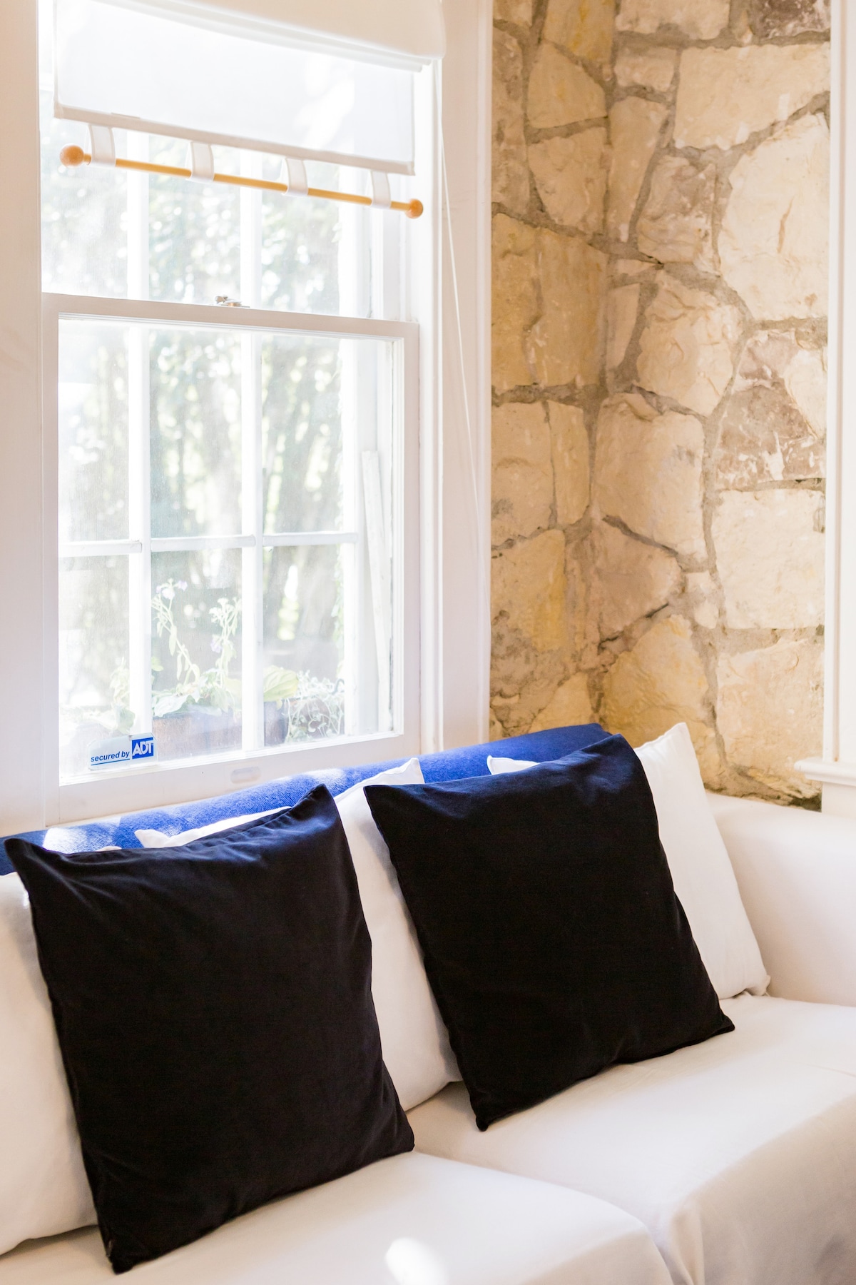 Peaceful, Historic Casita Near South Congress