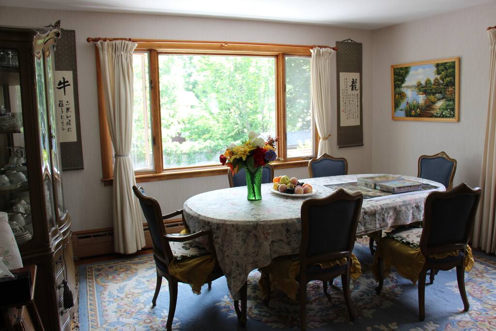 Airy, bright dining room.