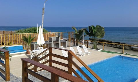 Casa Bonita en Canoas de Punta Sal