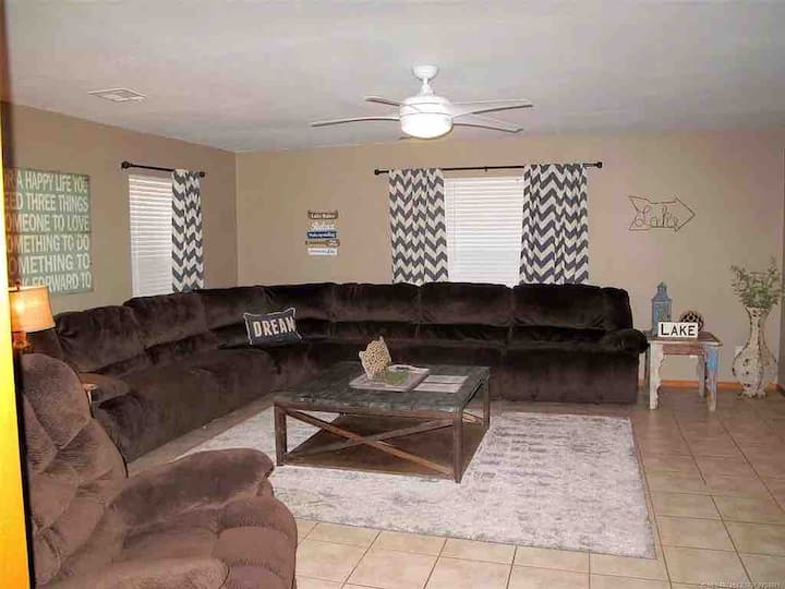 Family Friendly 3br Oasis On Lake Tenkiller - Tenkiller Ferry Lake, OK