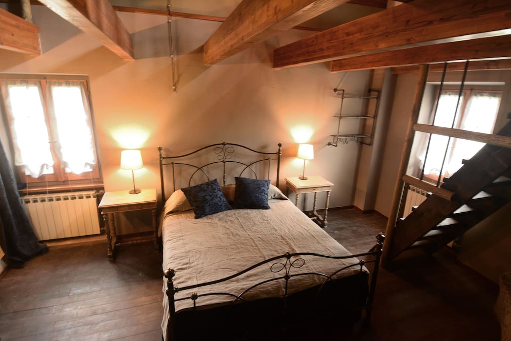 Private Bedroom- "The Naturalist"