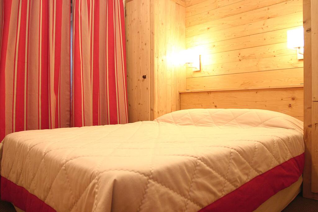 CHAMBRE LIT DOUBLE 160