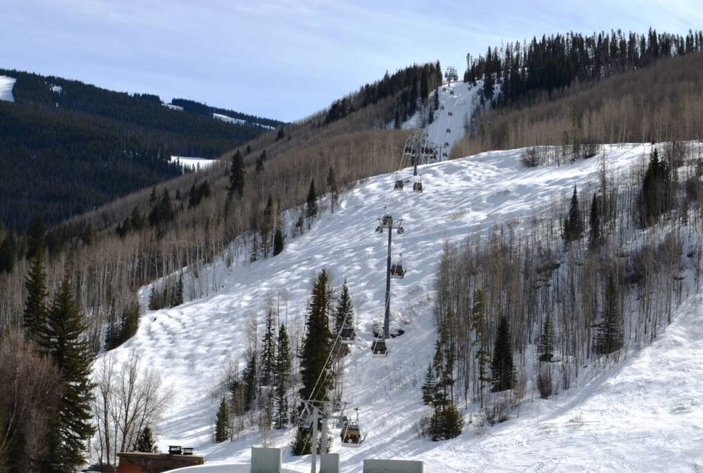 Close walking proximity to Gondola One