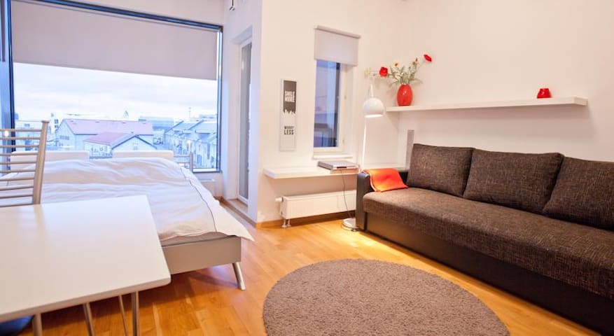 ⭐Heart of Tallinn❤️Next to Harbour⭐View ⭐Balcony⭐