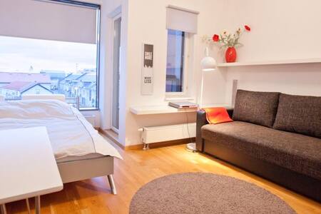 ❤️of Tallinn⭐Quiet⭐SelfCheckIn⭐Fast wifi⭐Balcony