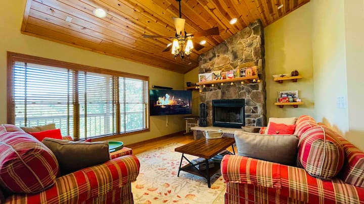 Mountain Escape Near Dc | 8 Wooded Acres - West Virginia