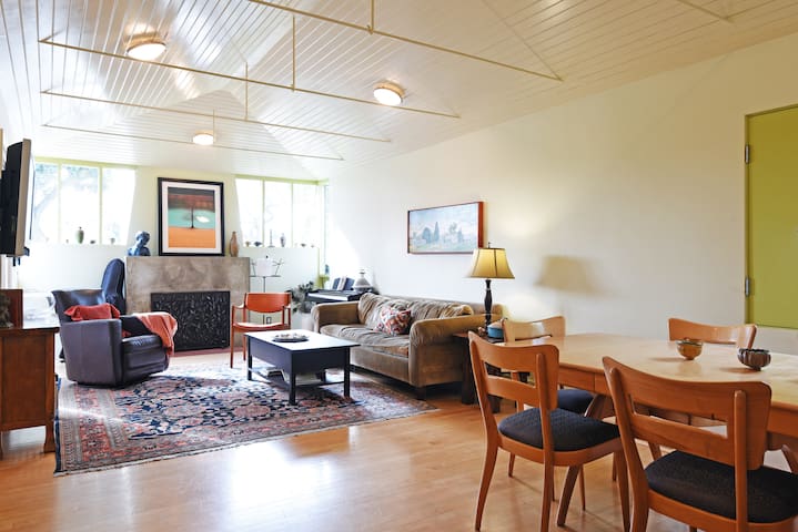 Santa Monica Architectural 4 BRM