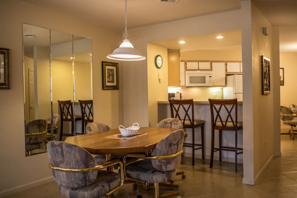 pointe royale branson condo dining