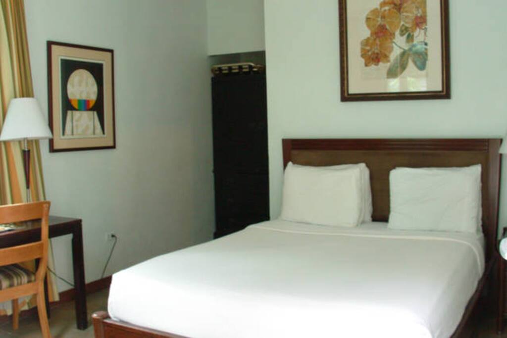 If your request says 2 people, we will assume you want a room that has 1 queen size bed (sleeps 1-2) unless specified otherwise. Rooms with 2 full size beds (sleeps 2-4) are available @ $20 more per room.
Groups:
Please let us know
1.how many single bed rooms
2. and how many double bed rooms you need
3.along with how many people in your group so that we can send you a quote for your stay.
We accommodate 40 guests in 6 single bed rooms (queen size sleeps 1-2), 6 rooms with 2 double beds (full size sleeps 2-4) and 2 rooms with king size beds that we will ONLY use for groups when we run out of the first 12 regular rooms.