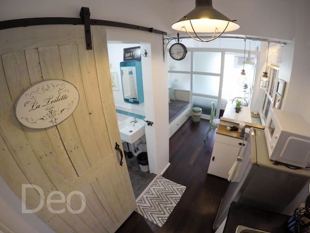 Taal-View French-Country Tagaytay w/ Free Netflix