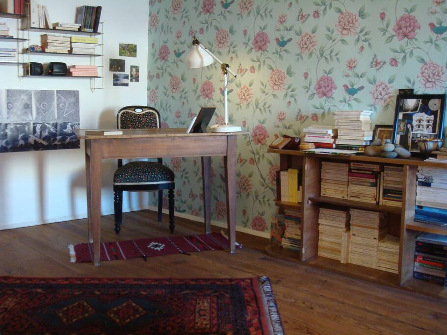 Chambre principale, coin bureau
