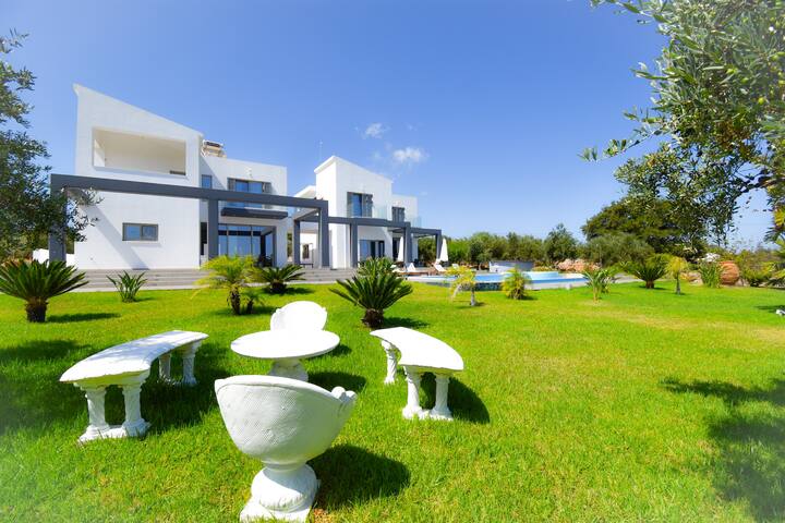 Tennis*Pool+Hydromassage *Walk Taverna&Supermarket gallery image 3