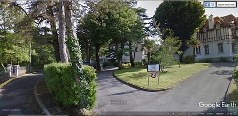 Pleasant appartment, 4 people, private park. space