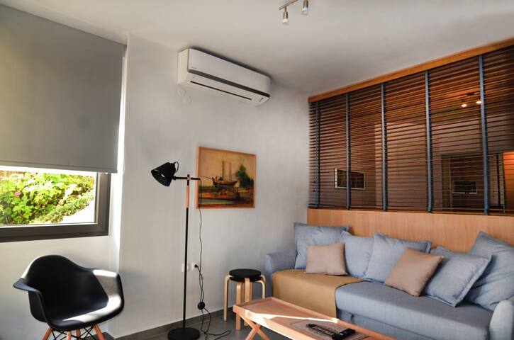 Maria's  Central Studio