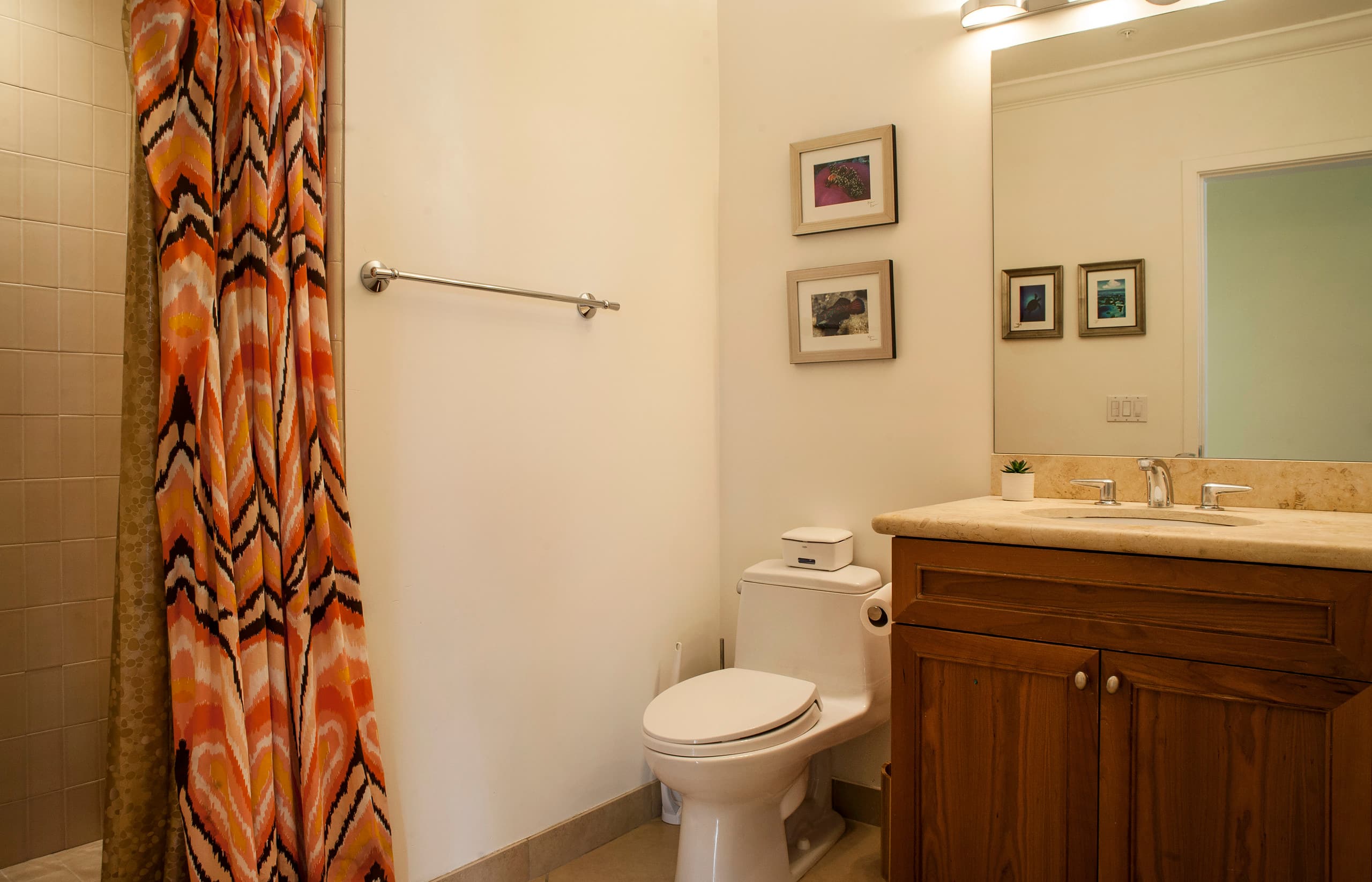 Condo in San Francisco · ★4.95 · 3 bedrooms · 4 beds · 2 baths - Image 49