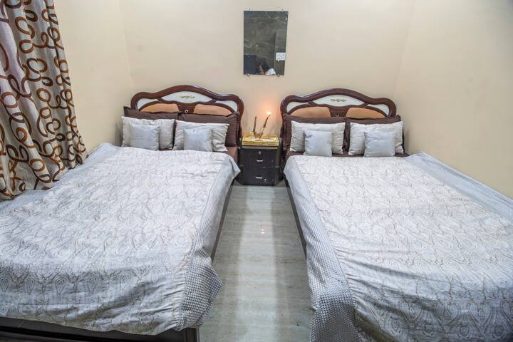 Bedroom 2- Two huge single beds, fresh towels linens and clean blankets!