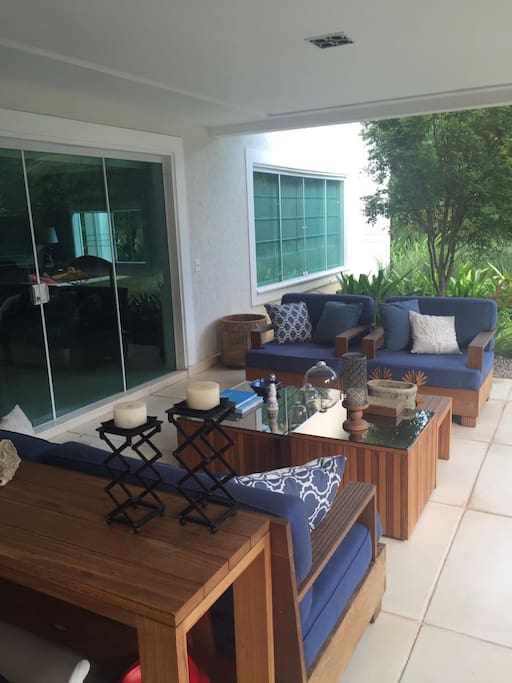 External Lounge
