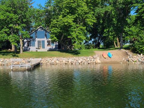 Life is good on the lake!