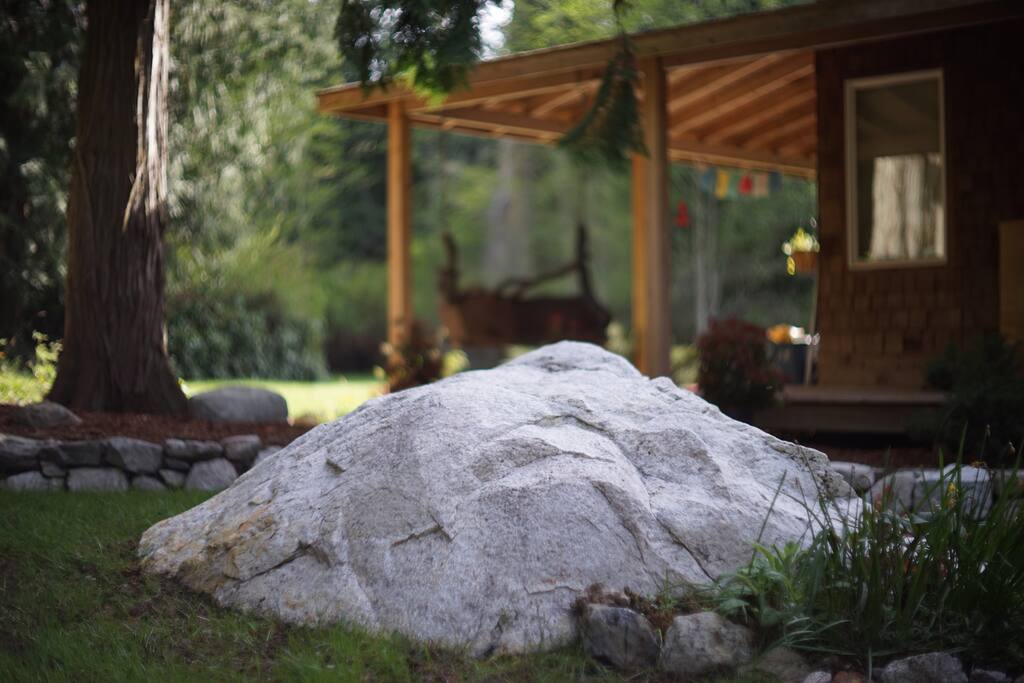 Our White Granite Stone Helps Keep Things Grounded