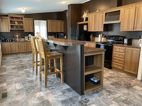 Texas Ranch House on 10 acres by Lake Ray Roberts!