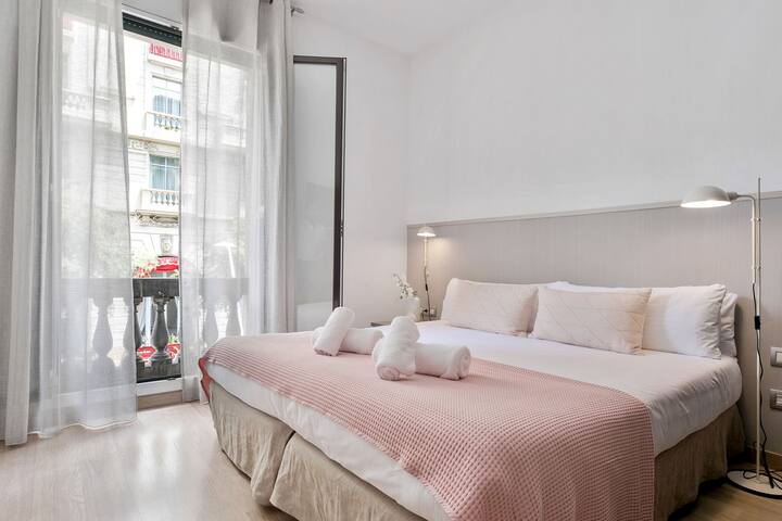 Modern and centric 3 bedroom apartment gallery image 2