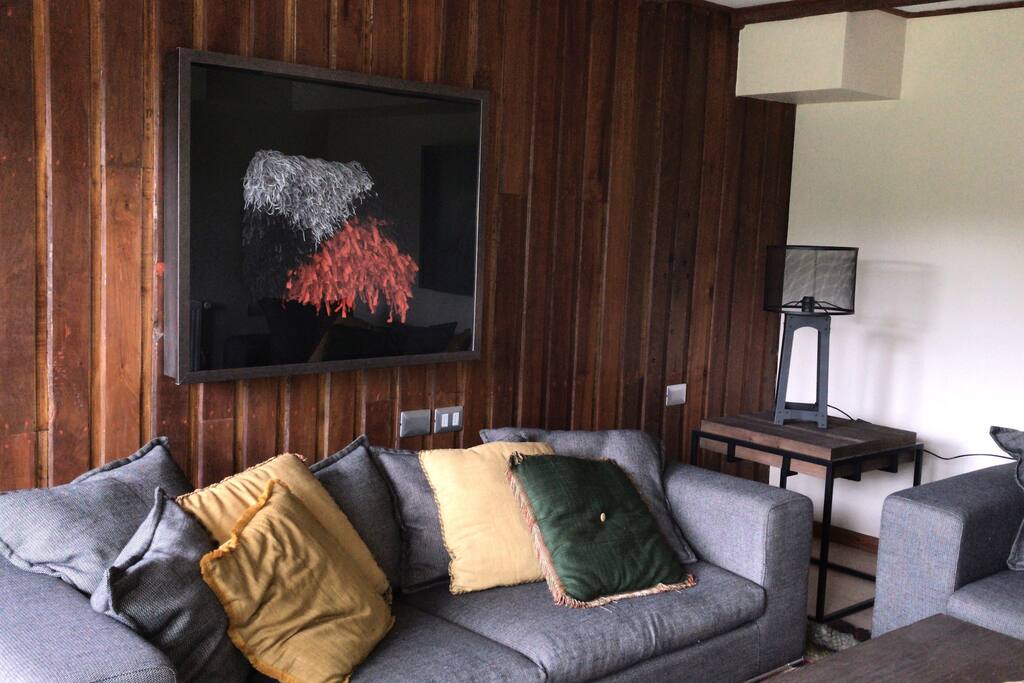 Sala estar con TV