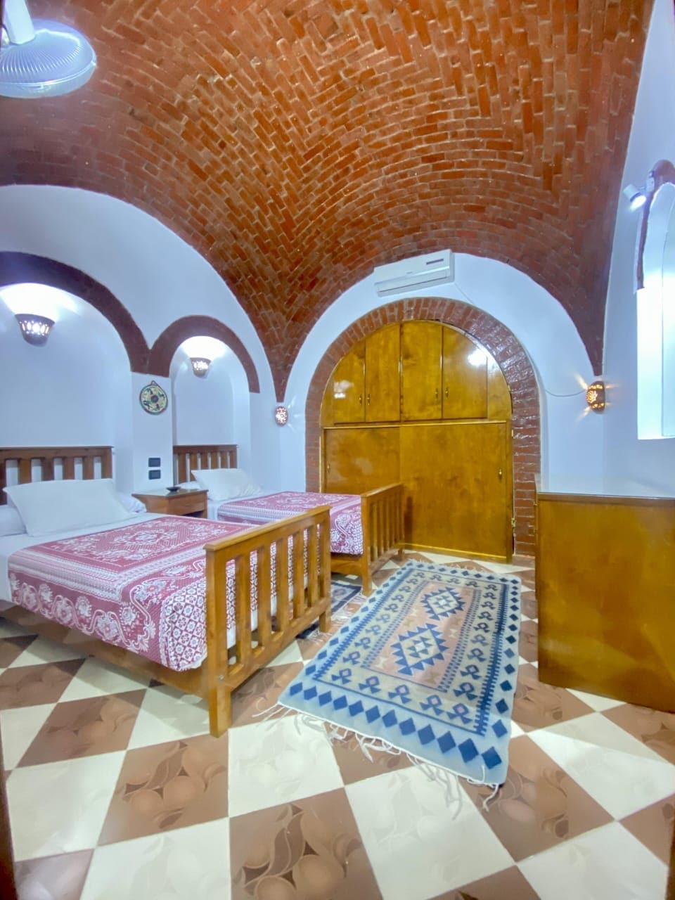 საძინებელი 1