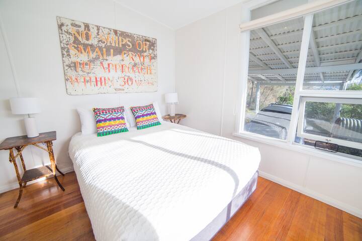 The Hideaway – beachfront seclusion gallery image 4