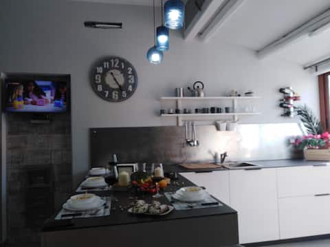 Top Airbnb: A stone's throw from the castle, veranda with a sea view a Castellammare Del Golfo