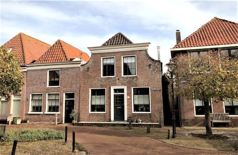 VanGoghHuis, historical house in Medemblik city centre