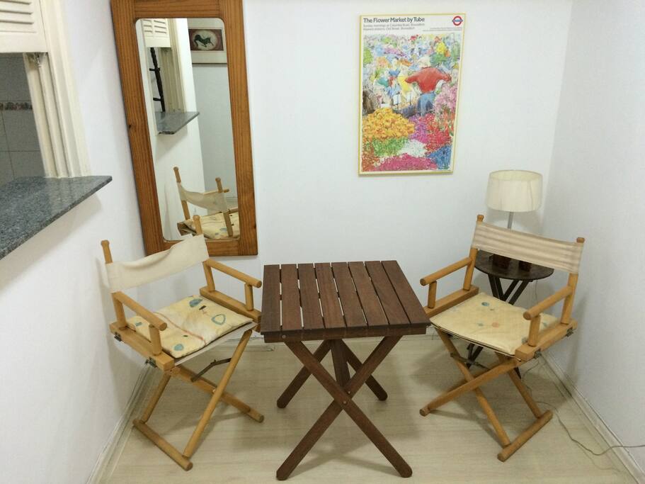 First thing you see when you enter the apartment. The window on the left-side of the picture leads to the kitchen. Great to pass some cold beers!!