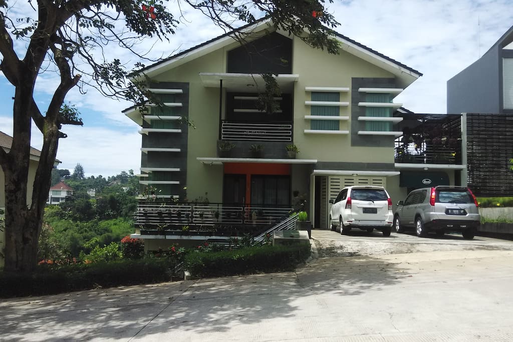 Tampak Depan