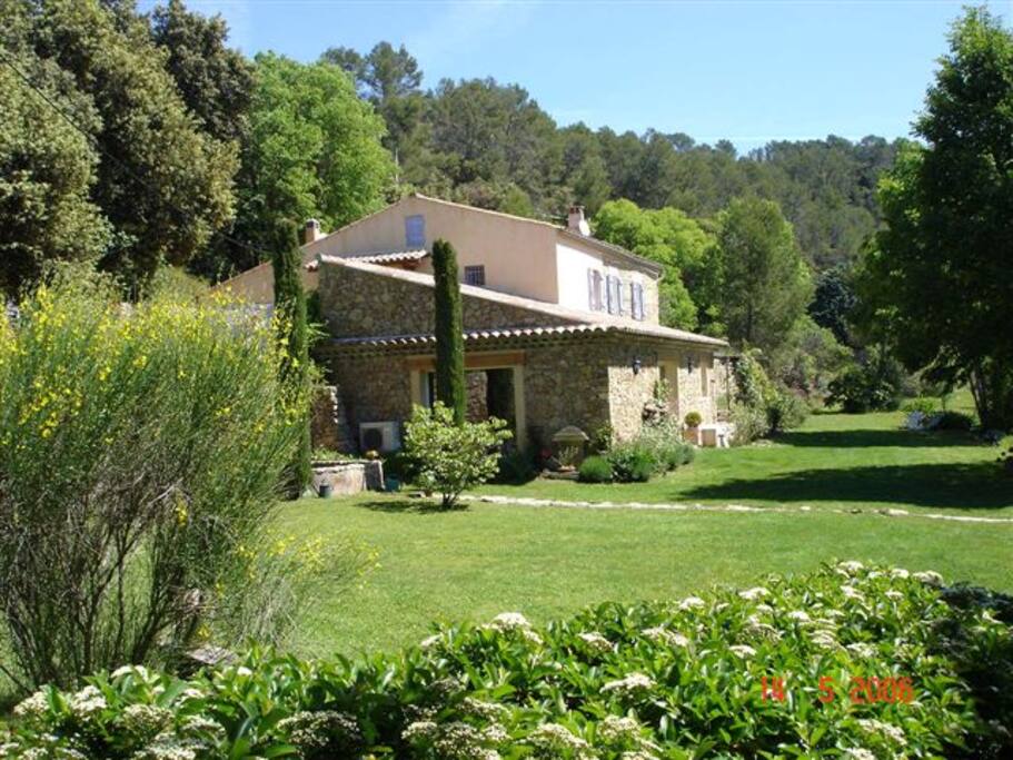 Vue du Mas , logement au 1er