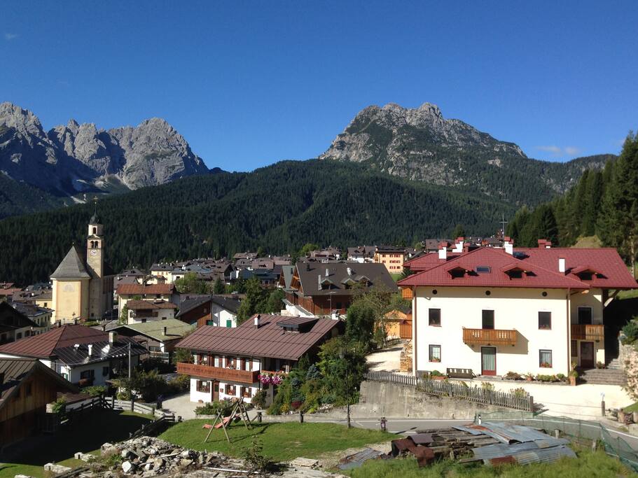 quasi al centro paese