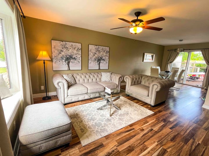 Holiday Rentals & Homes Ontario, Canada Airbnb