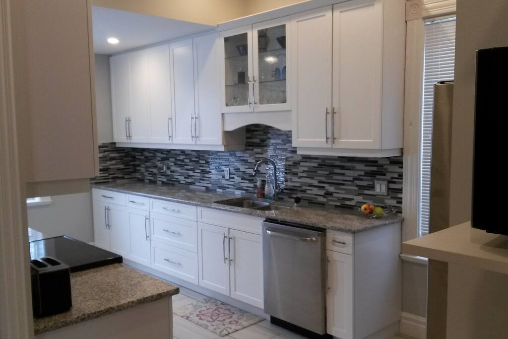 Shared kitchen. Help yourself to tea or coffee.