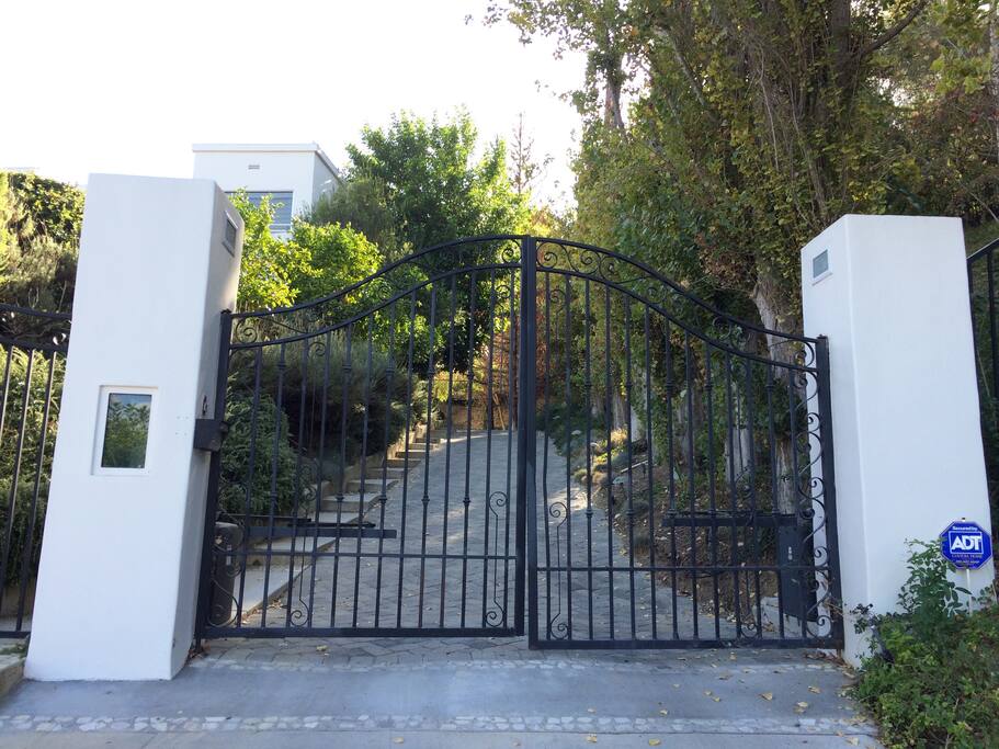 gate